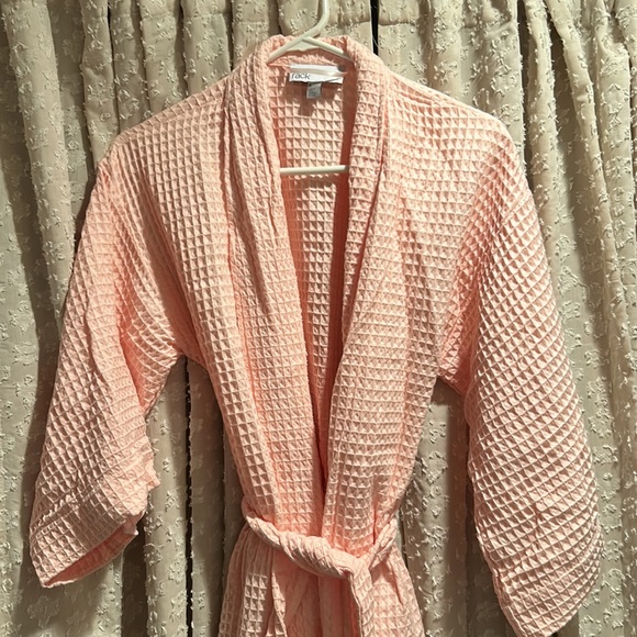 🔥NEW🔥 Pink Nordstrom Rack Waffle Weave Robe SIZE SMALL - Picture 5 of 6